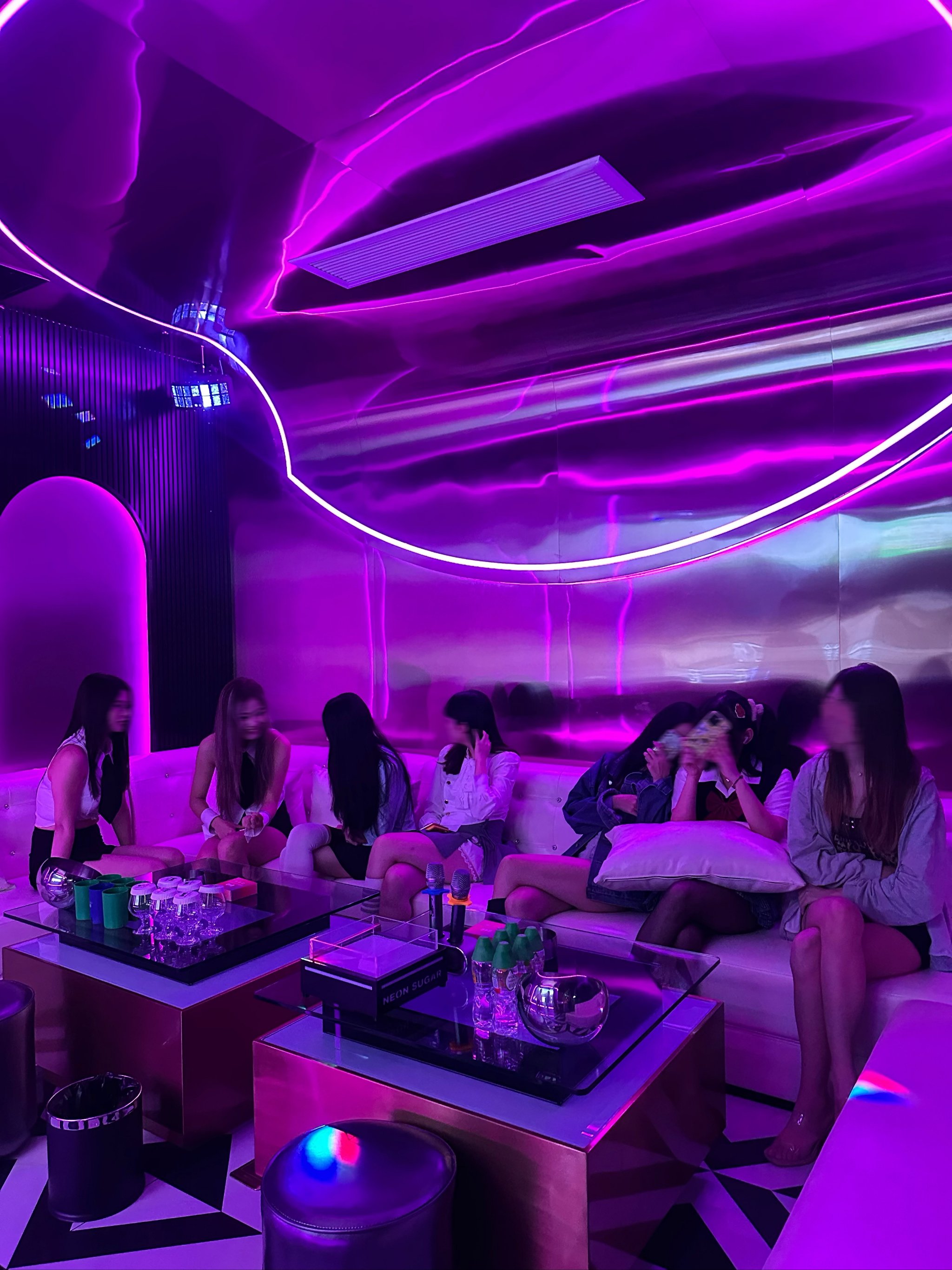 黄冈商务ktv专业订房优惠享不停-罗田县ktv预定